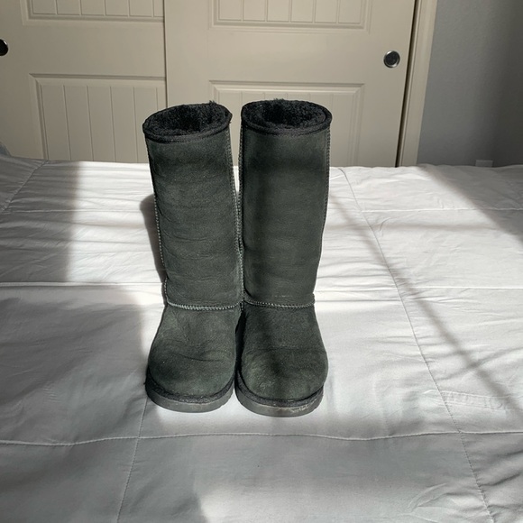 High black size 7 UGGS boots great condition - Picture 1 of 4